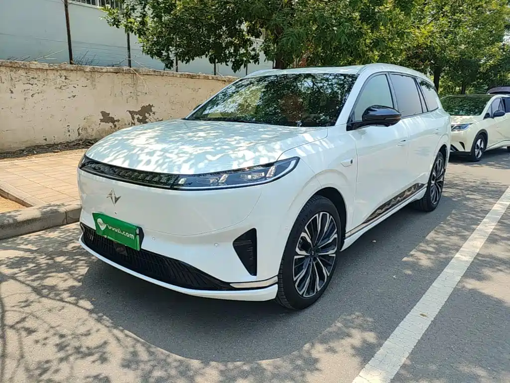 Dongfeng eπ008 2026 мест