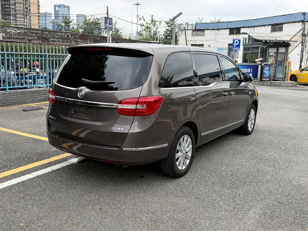 Buick GL8 — миниатюра 6