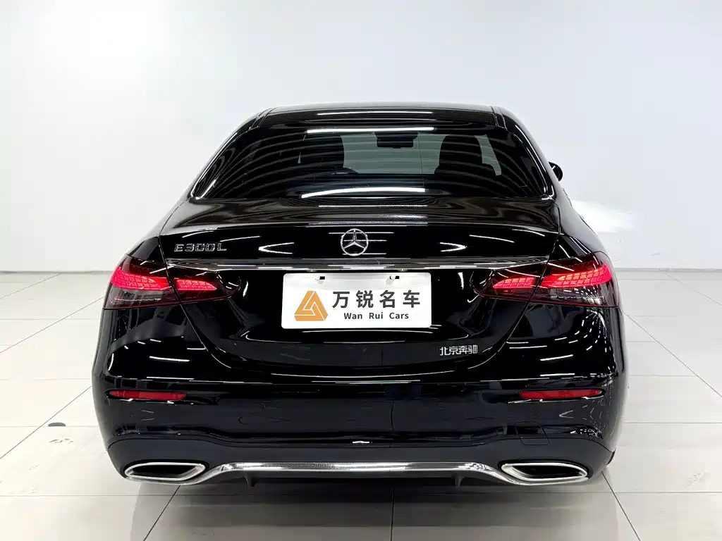 Mercedes-Benz E-Class — миниатюра 4