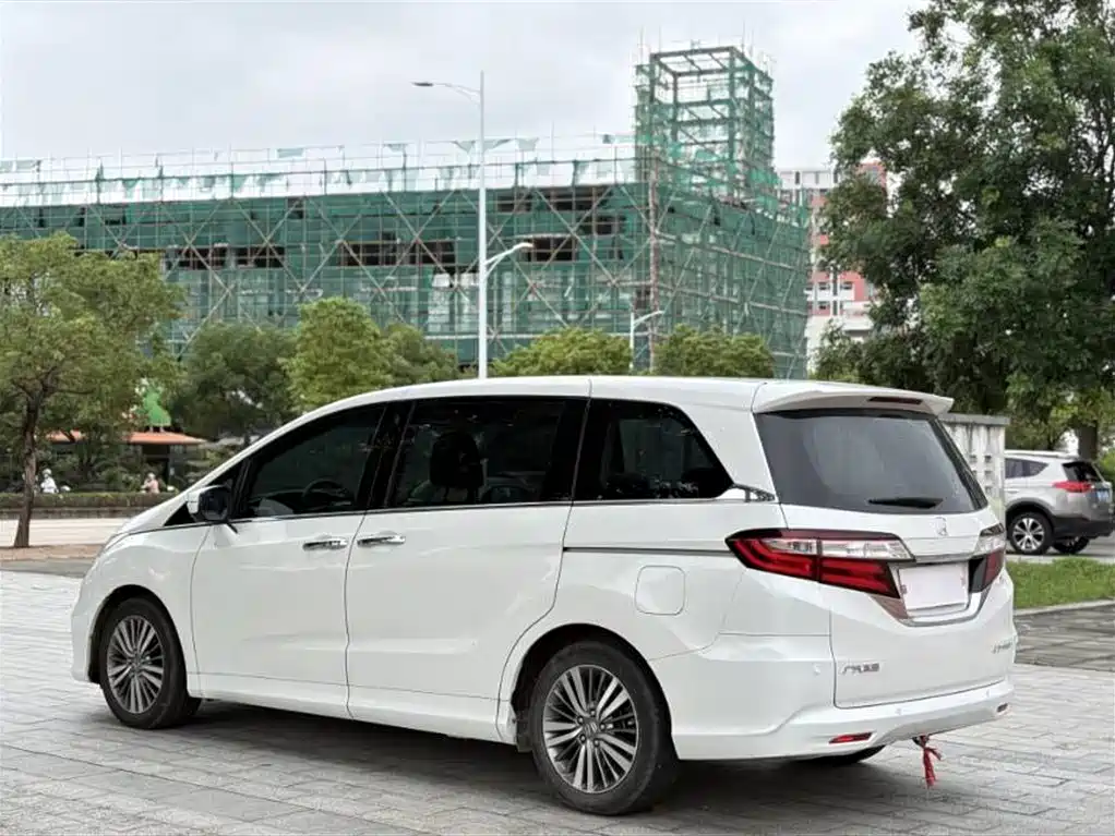 Honda Odyssey 2018 2.4L Luxury