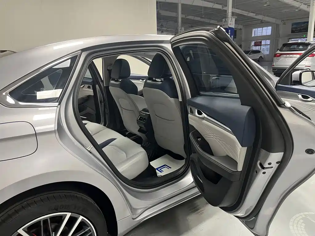 Geely Xingrui — миниатюра 13