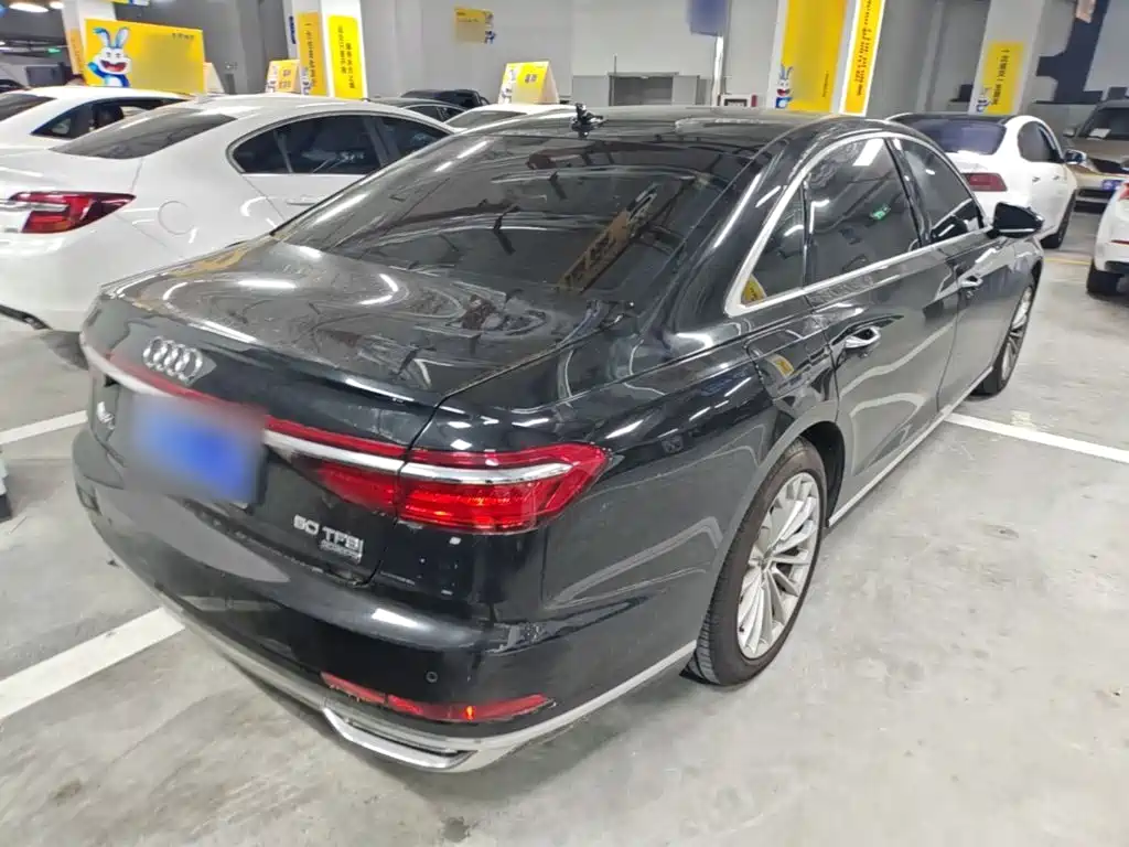 Audi A8 — миниатюра 7