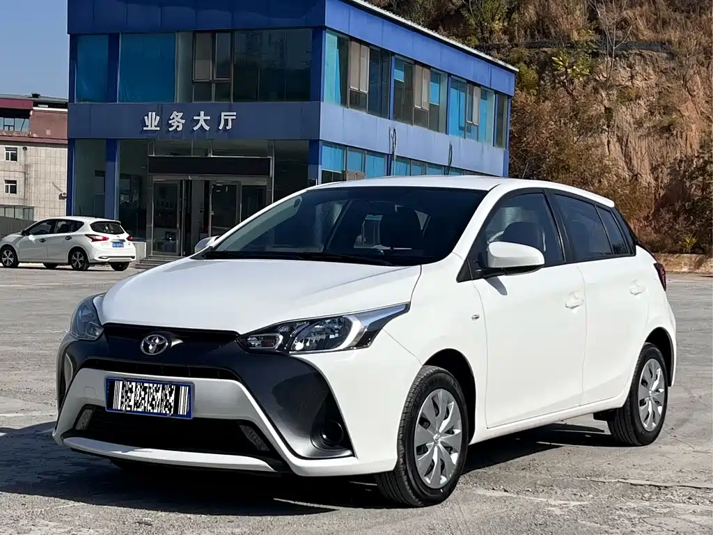Toyota Yaris L