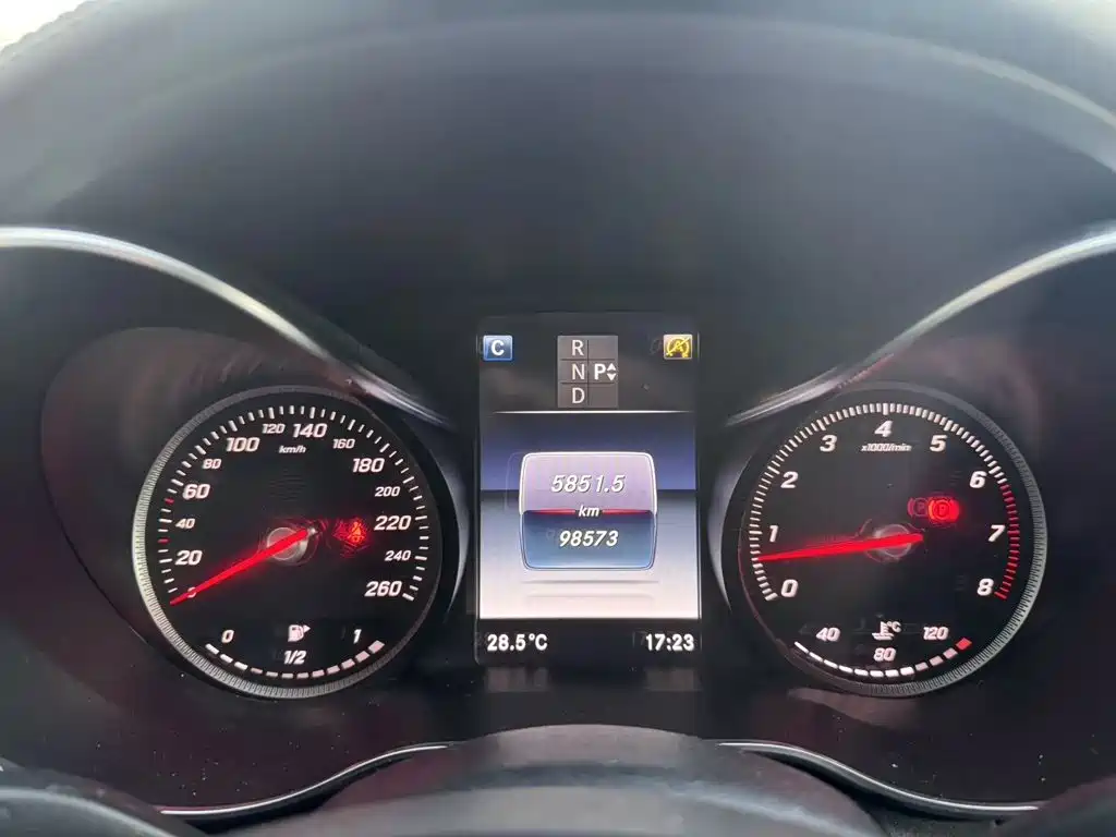 Mercedes-Benz C-Class — миниатюра 14