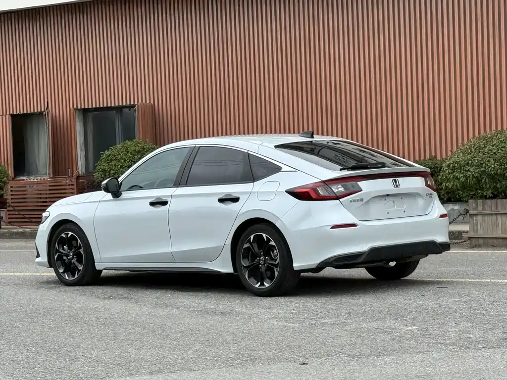 Honda Civic — миниатюра 9