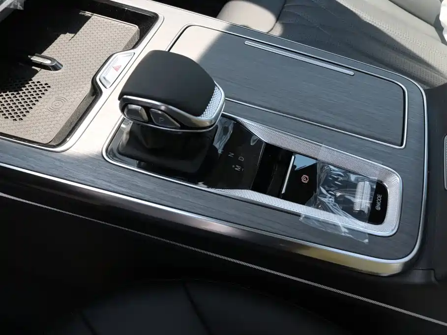 Hongqi Hongqi HS5 — миниатюра 14