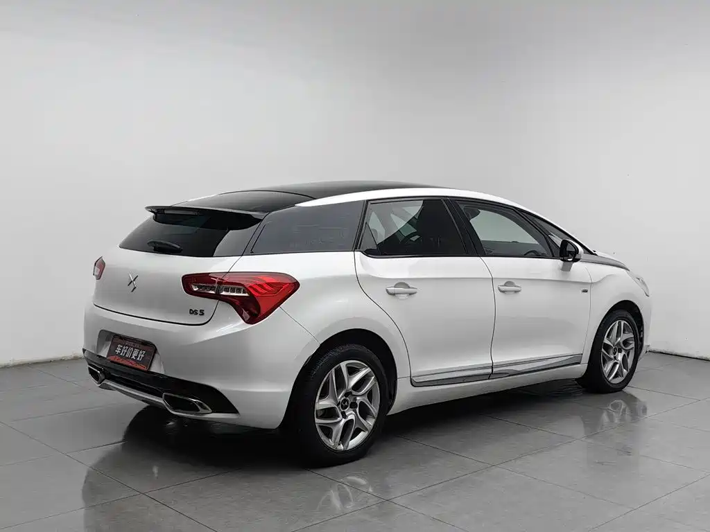 DS DS 5 — миниатюра 2