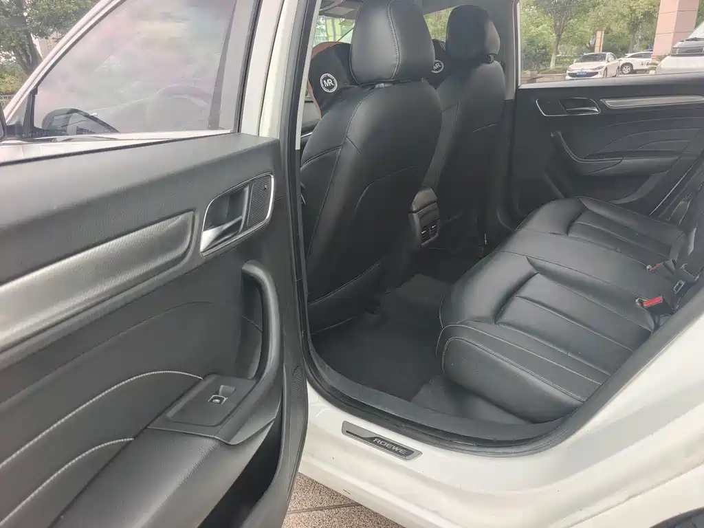 Roewe i6 Classic — миниатюра 8