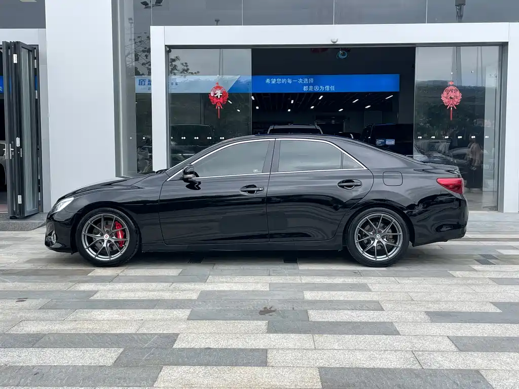 Toyota Reiz — миниатюра 2
