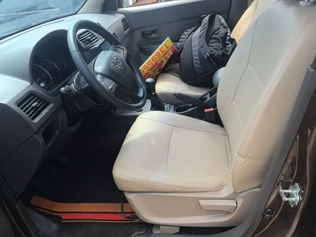 Wuling Hongguang — миниатюра 15