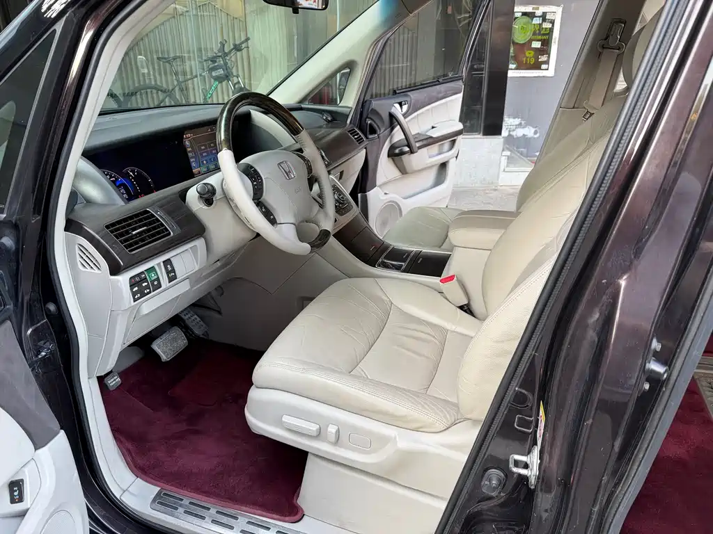Honda Elysion — миниатюра 6