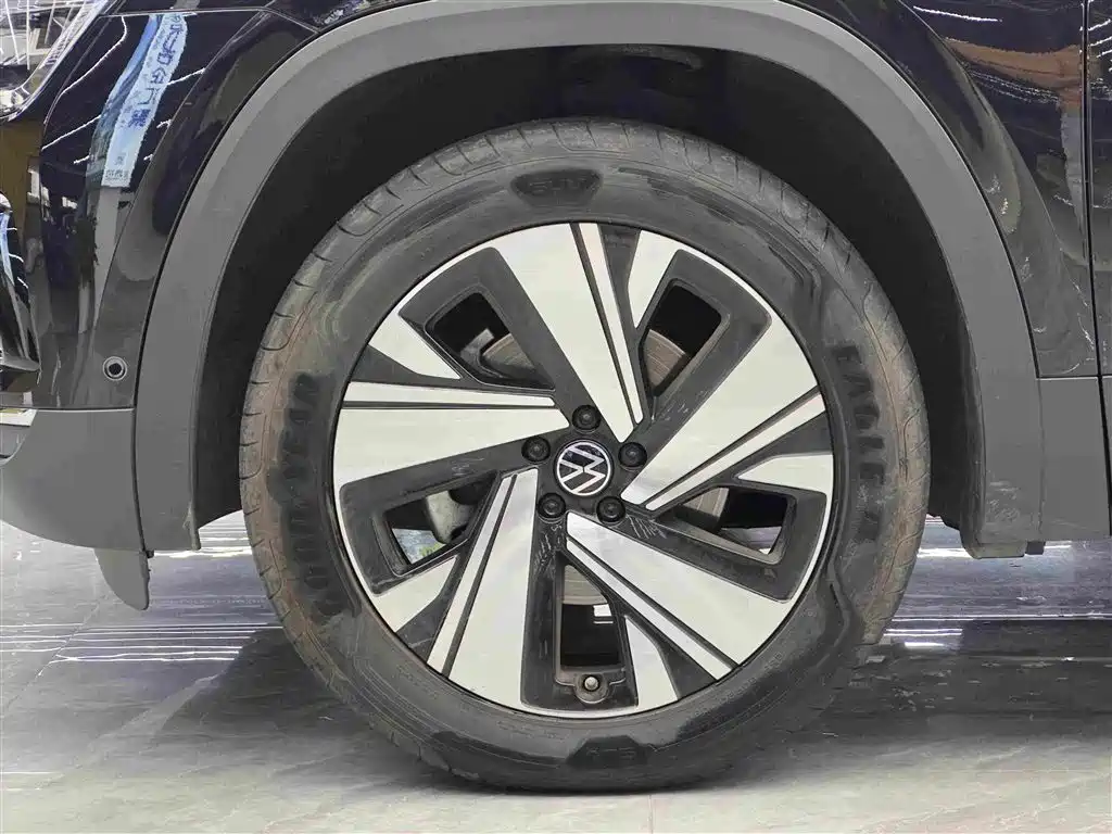 Volkswagen Teramont — миниатюра 4