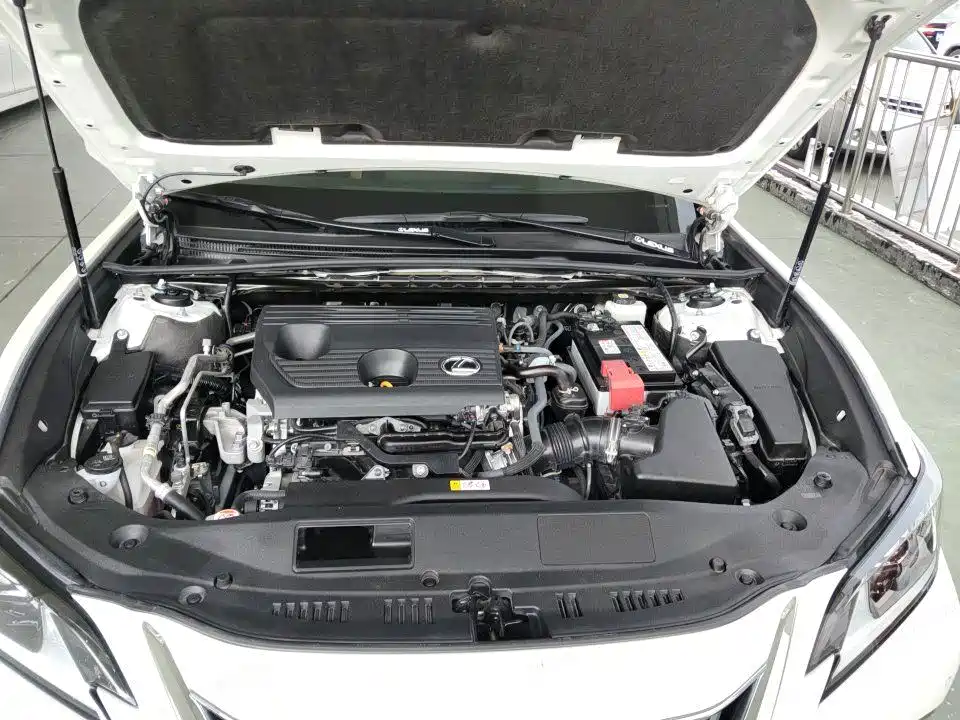 Lexus ES — миниатюра 12