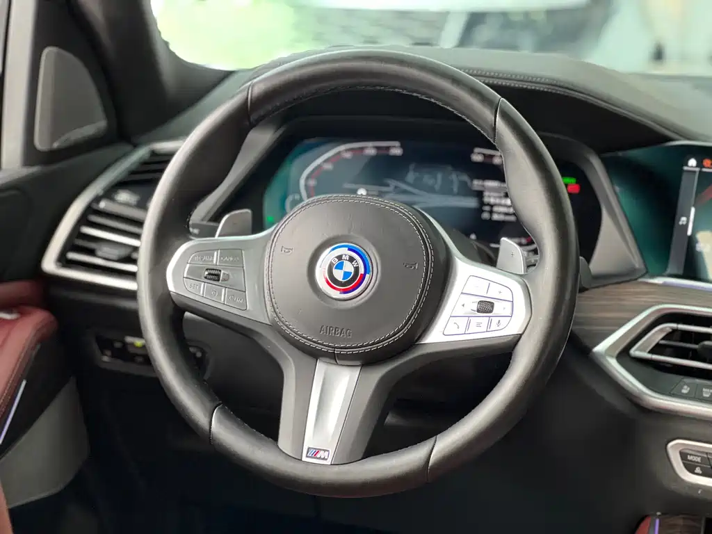 BMW X5 — миниатюра 7