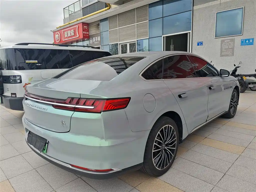 BYD Han — миниатюра 2