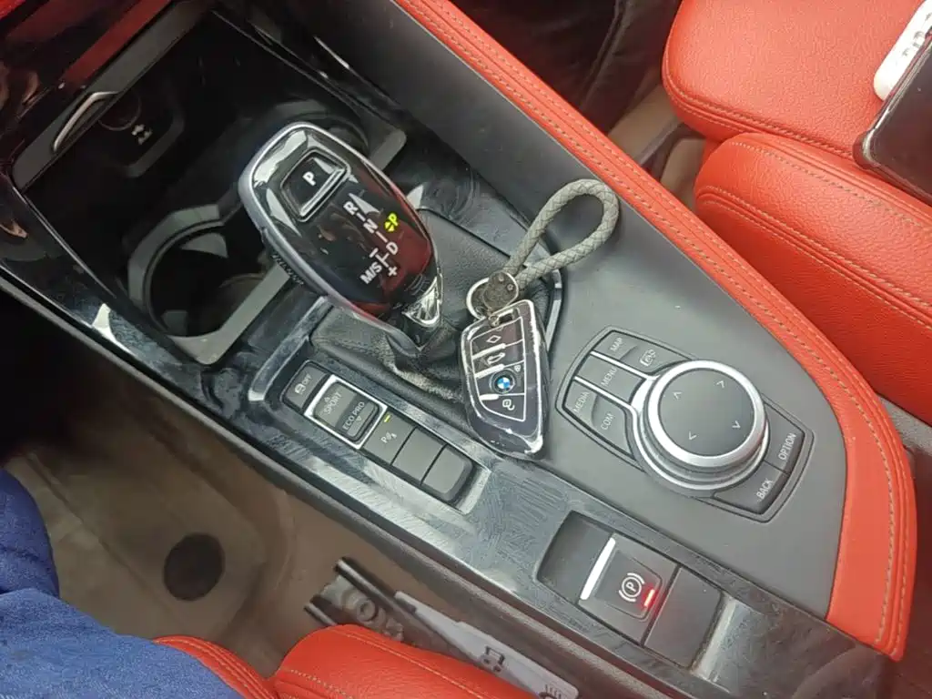 BMW X2 — миниатюра 14