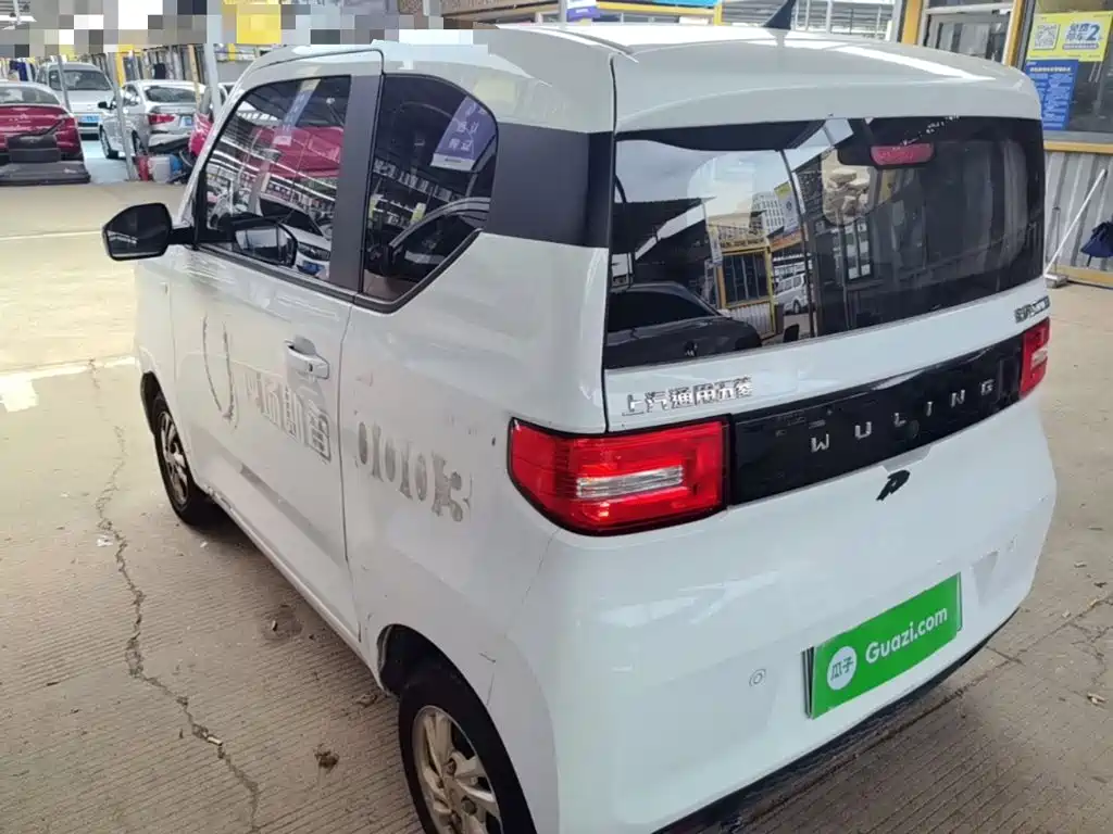 Wuling MINIEV — миниатюра 5