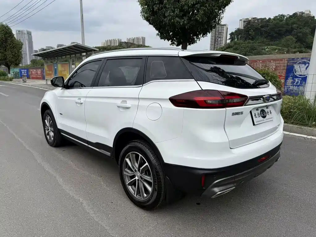 Geely Boyue — миниатюра 12
