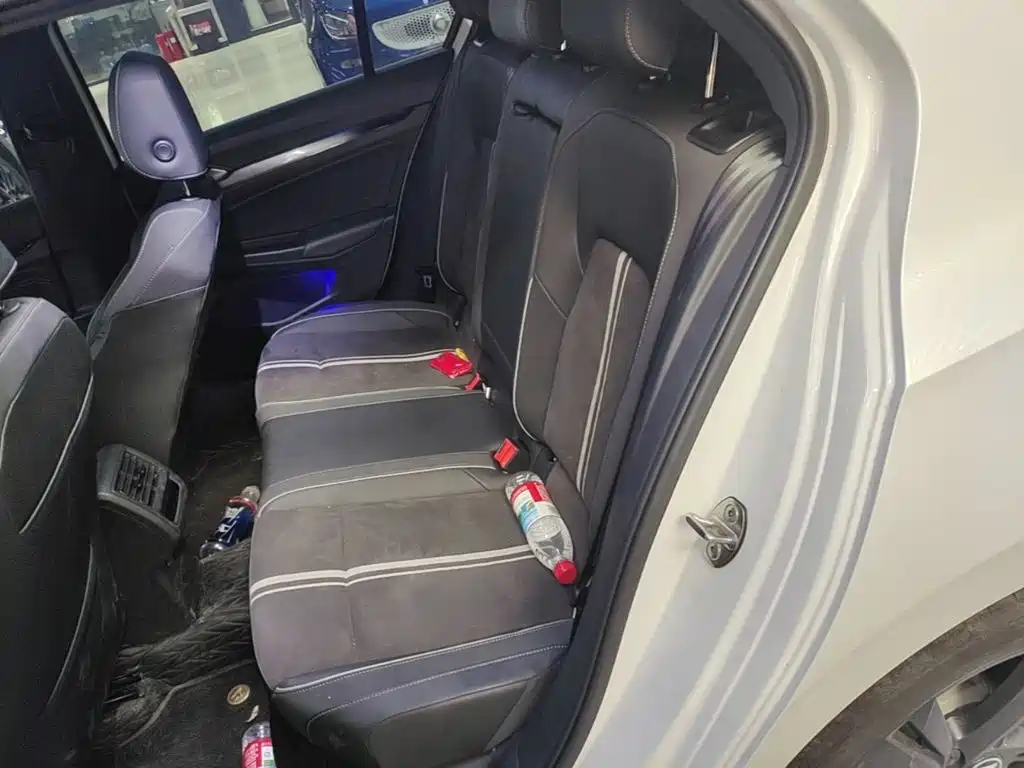 Volkswagen Golf — миниатюра 17