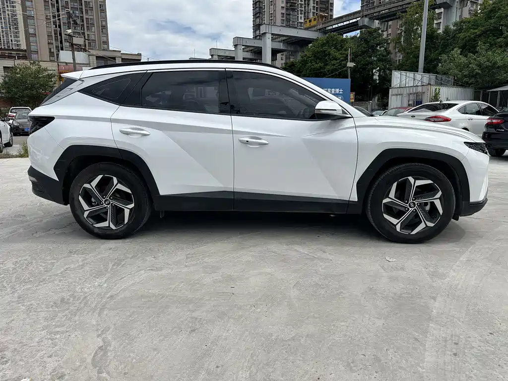 Hyundai Tucson — миниатюра 7