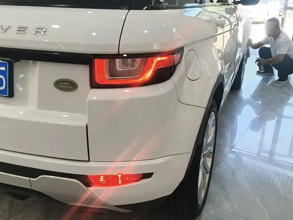 Land Rover Evoque — миниатюра 8