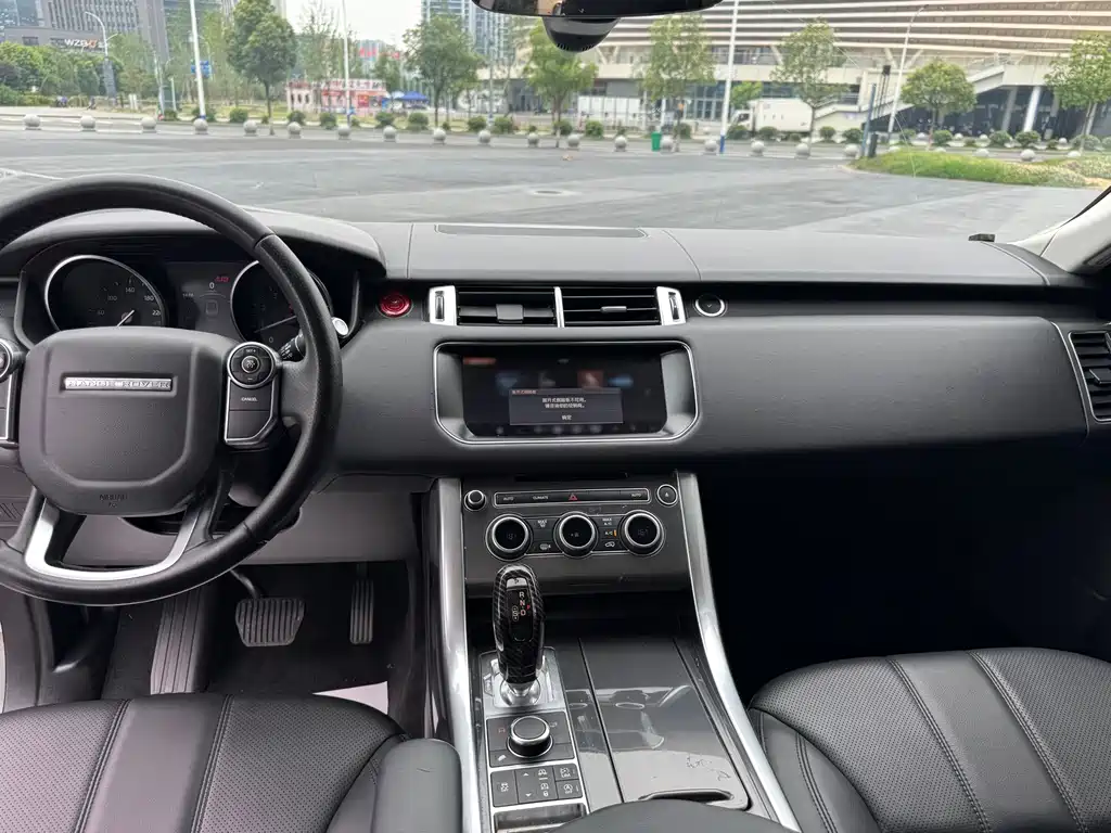 Land Rover Range Rover Sport 2017 3.0 SC V6 SE
