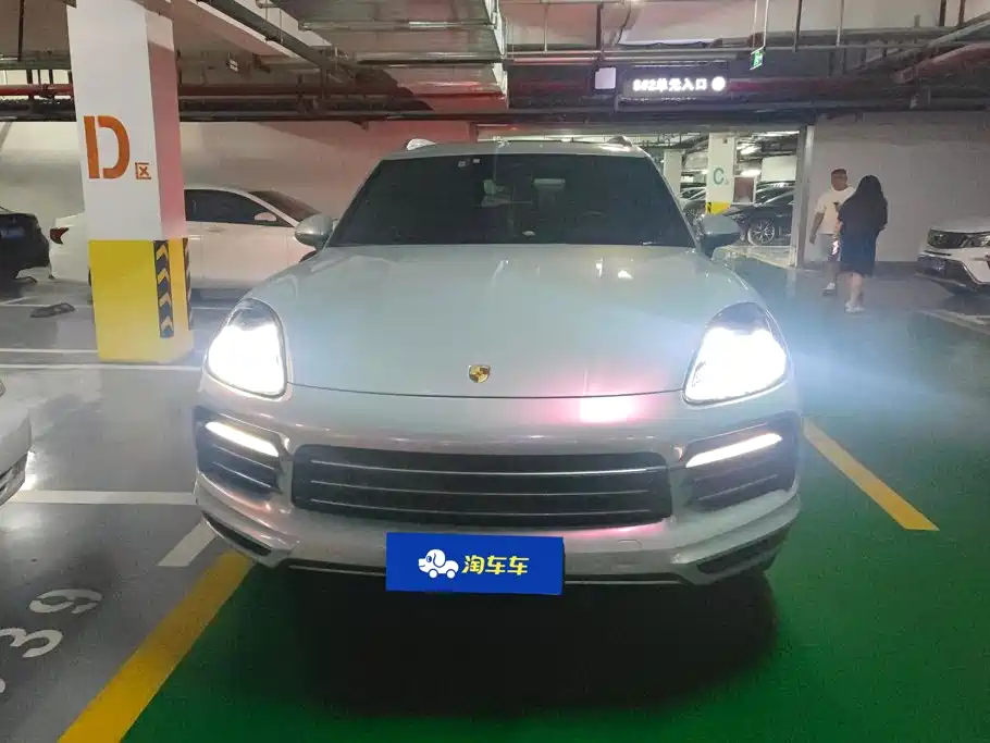 Porsche Cayenne — миниатюра 2