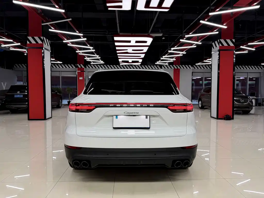 PORSCHE CAYENNE