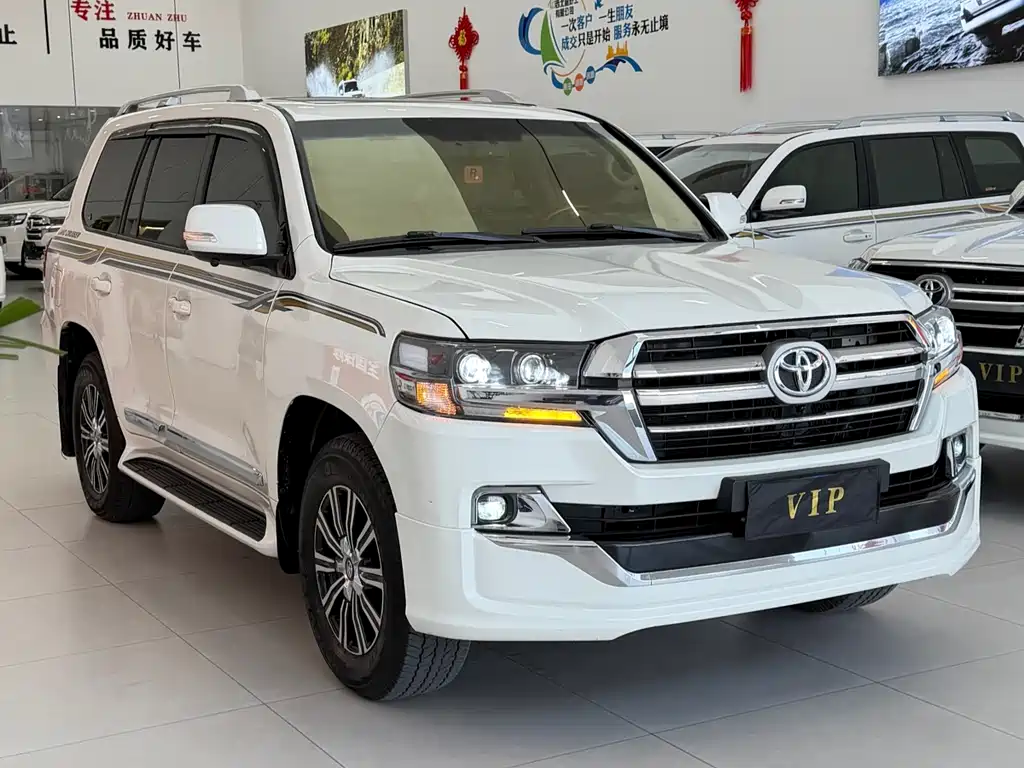 Toyota Land Cruiser 2012 4.0L AT VX