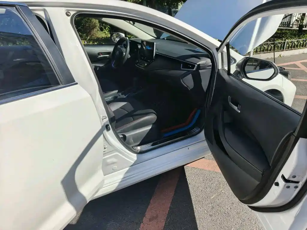 Toyota Corolla — миниатюра 12