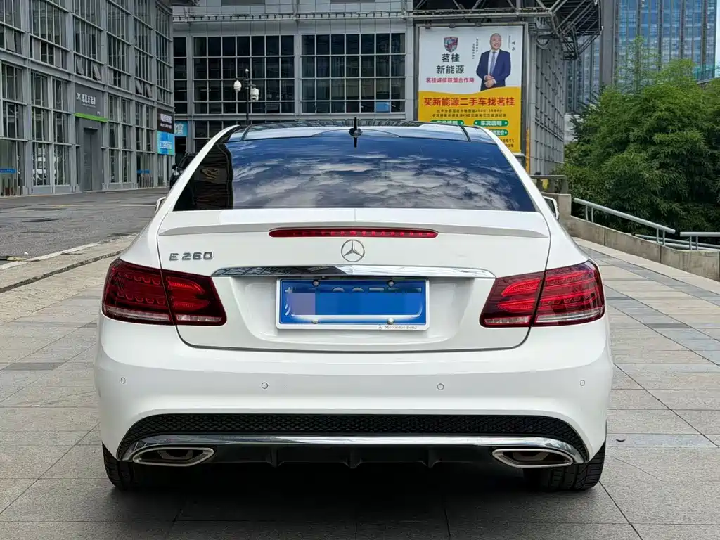 Mercedes-Benz E-Class (Import) — миниатюра 6
