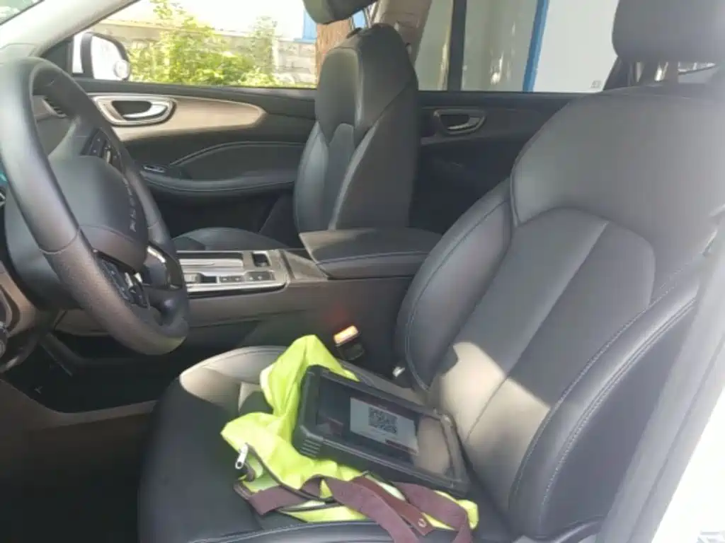 Roewe RX5 — миниатюра 15