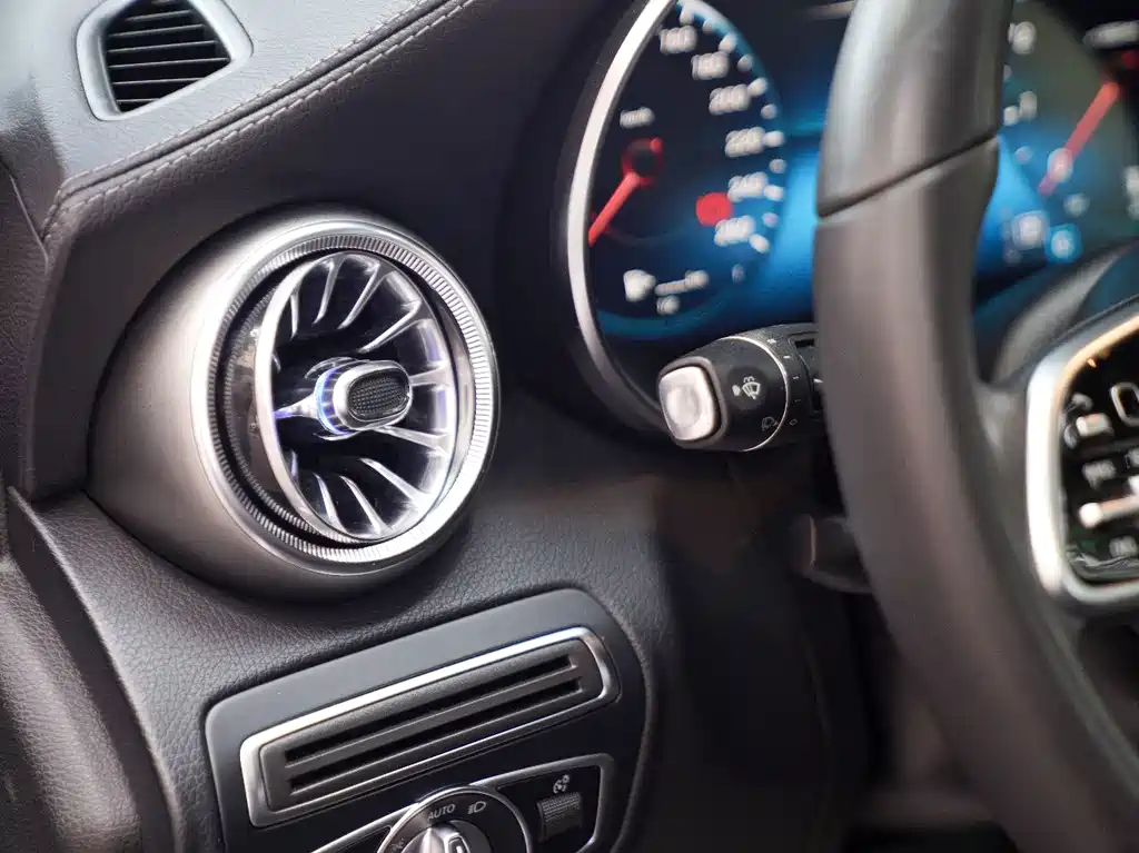 Mercedes-Benz GLC — миниатюра 6