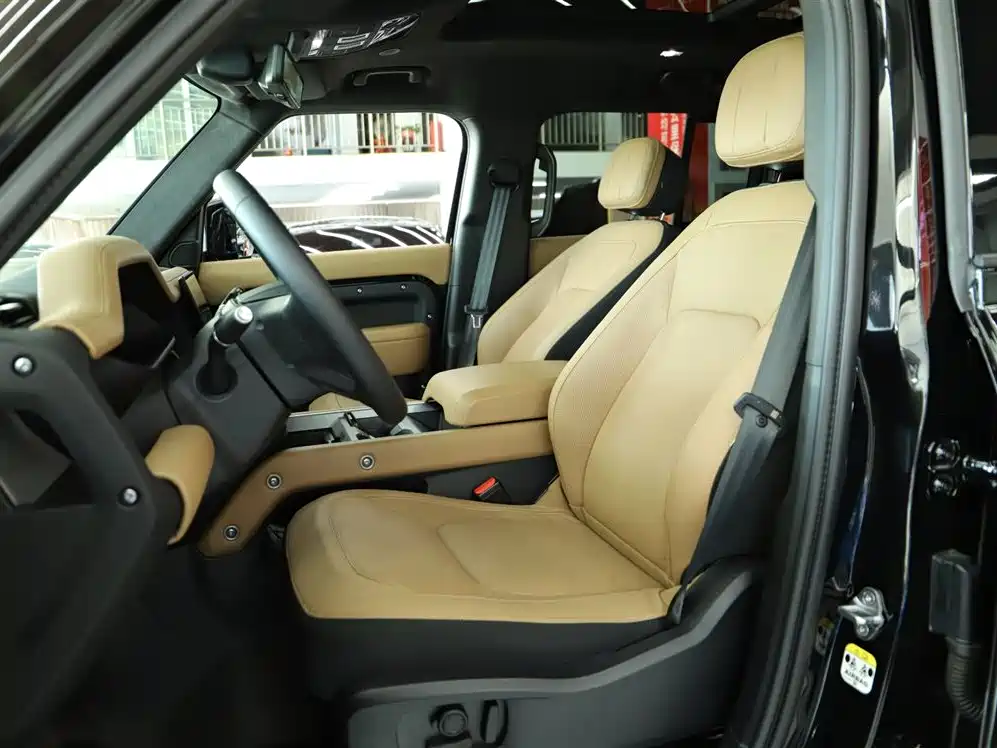 Land Rover Land Rover Defender 2025 110 3.0T P400 X-Dynamic HSE
