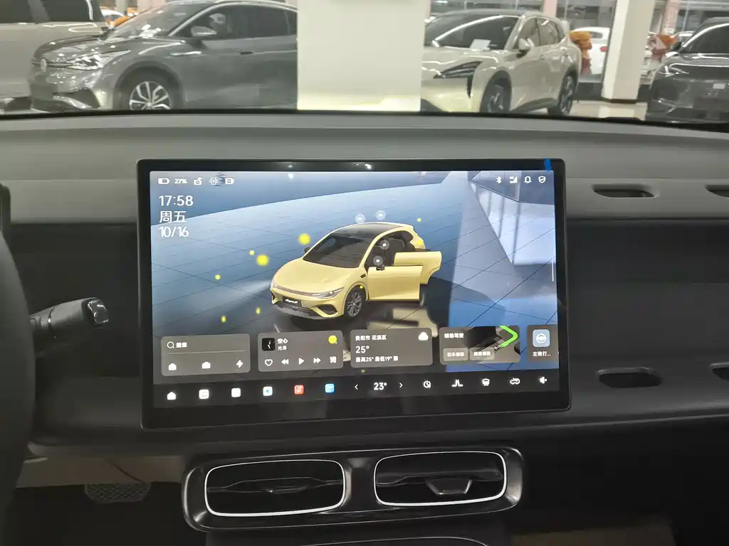 Leapmotor Leapmotor Lafa5 — миниатюра 9