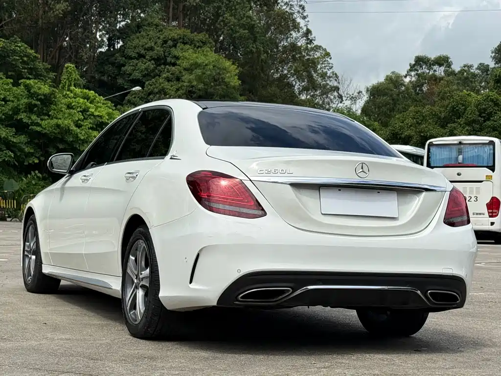 Mercedes-Benz C-Class — миниатюра 19