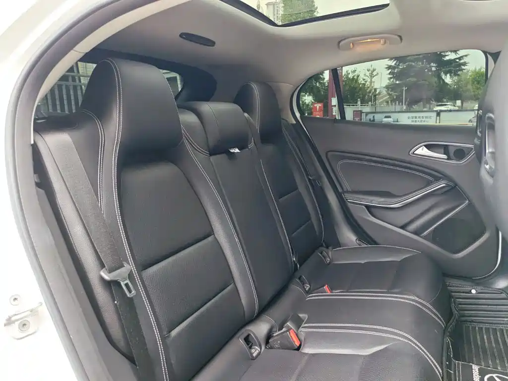 Mercedes-Benz GLA — миниатюра 23