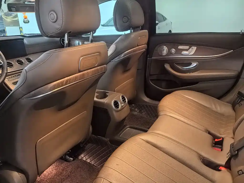 Mercedes-Benz E-Class E 2020 E 300 L Luxury