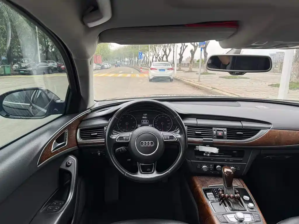 Audi A6L — миниатюра 4