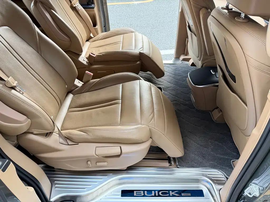 Buick GL8 — миниатюра 14