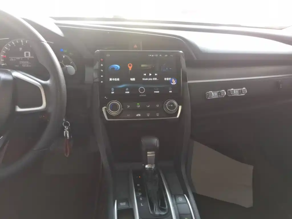 Honda Civic — миниатюра 13