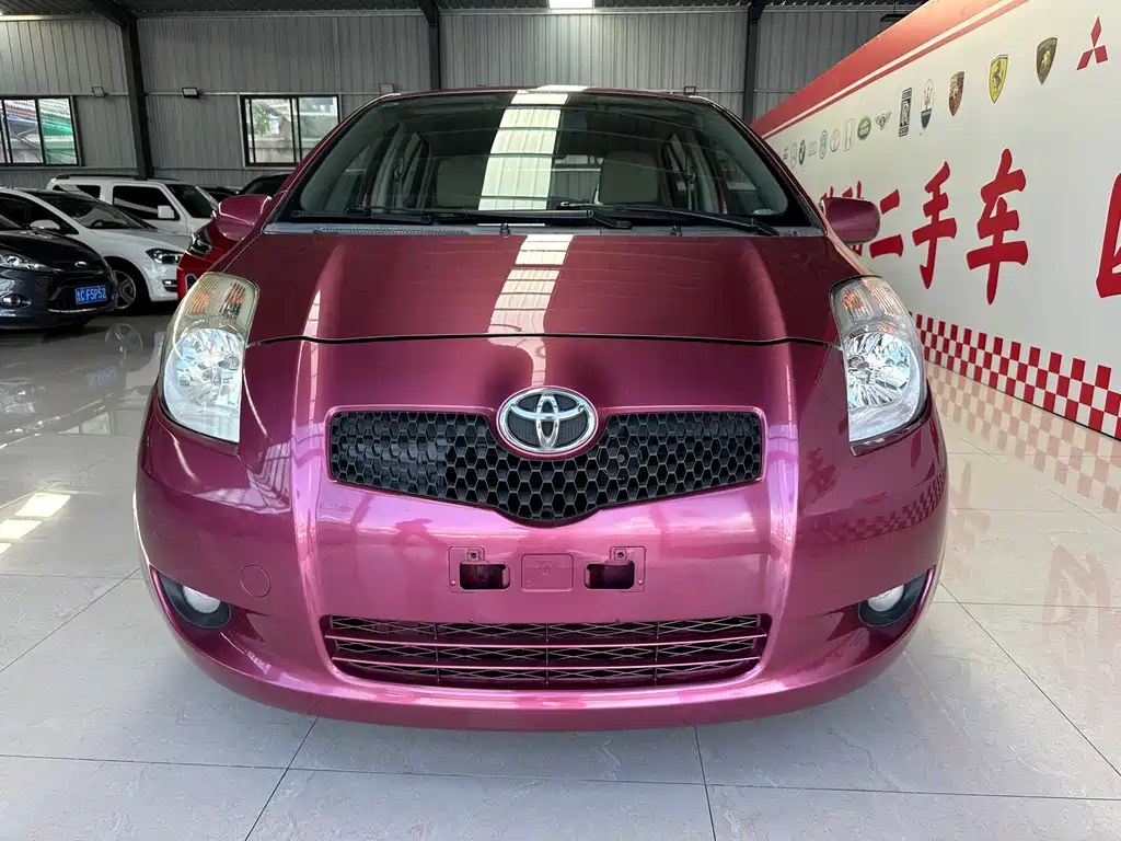 Toyota Yaris — миниатюра 15