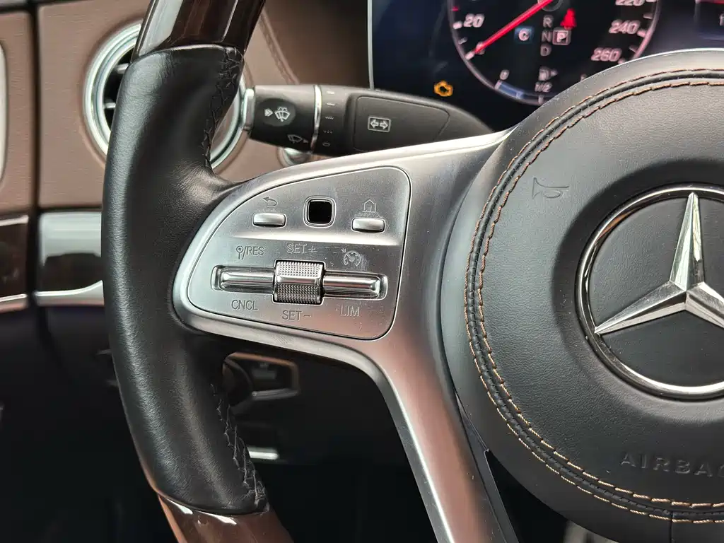 Mercedes-Benz S-Class — миниатюра 18