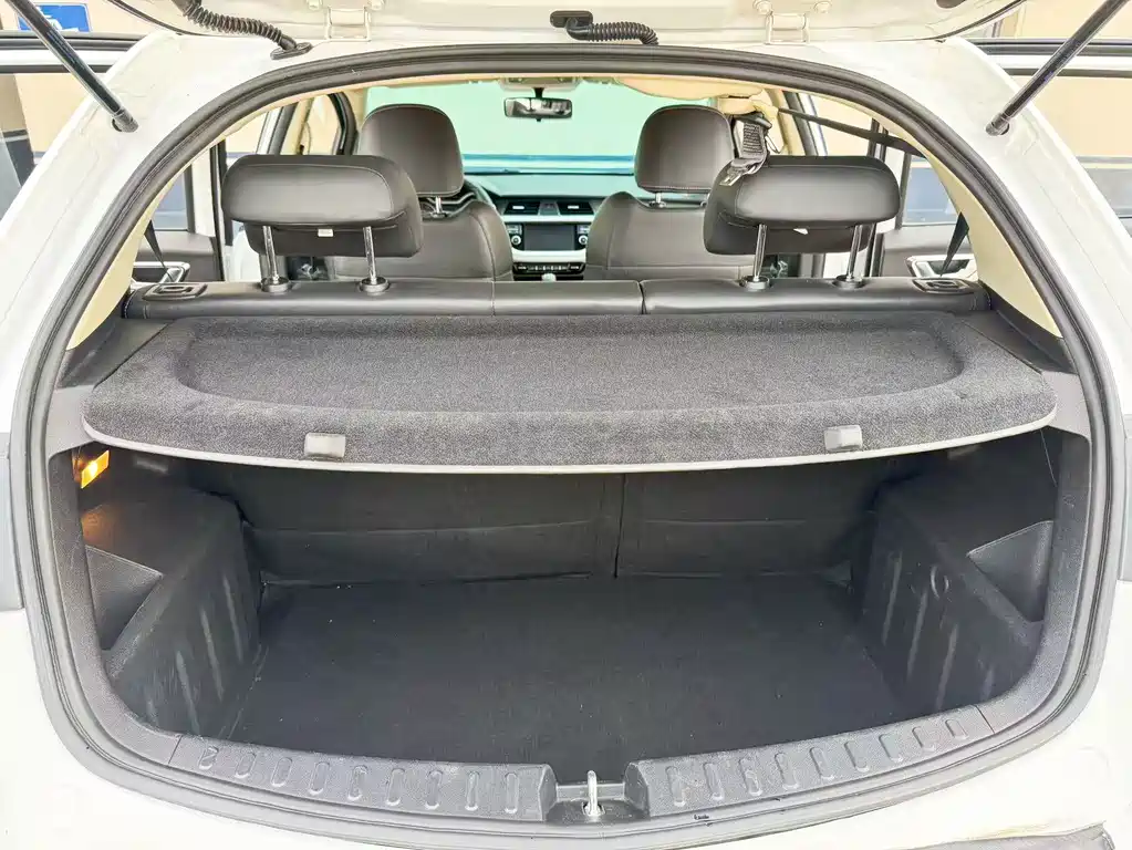 Geely Vision X3 — миниатюра 19