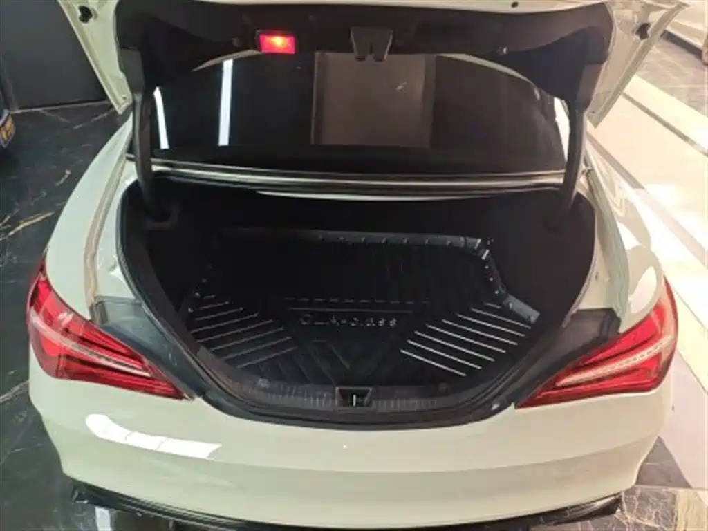 Mercedes-Benz CLA AMG — миниатюра 6
