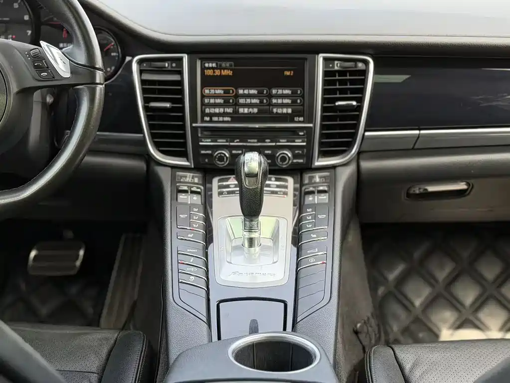 Porsche Panamera — миниатюра 9