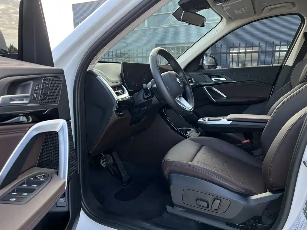 BMW X1 — миниатюра 8