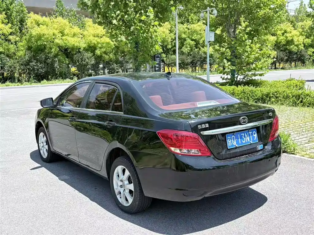 BYD E5 2017 300 Luxury