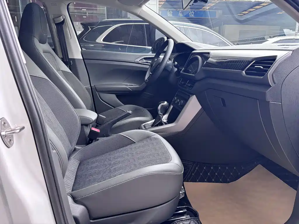 Volkswagen T-Cross 2021 280TSI DSG Comfort