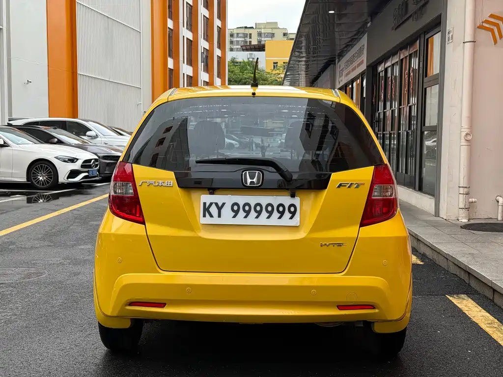 Honda Fit 2011 1.3L AT Comfort